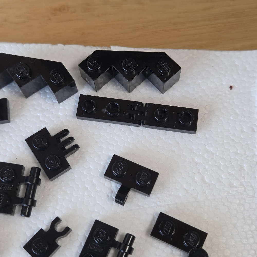 Lego Black Small Parts Random Pieces Lot - Picture 8 of 10